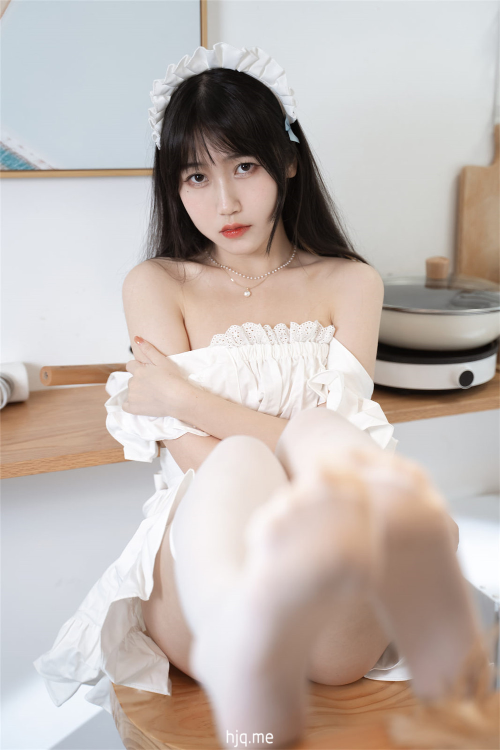 3.不呆猫2024年9月厨房小女仆摄影35张